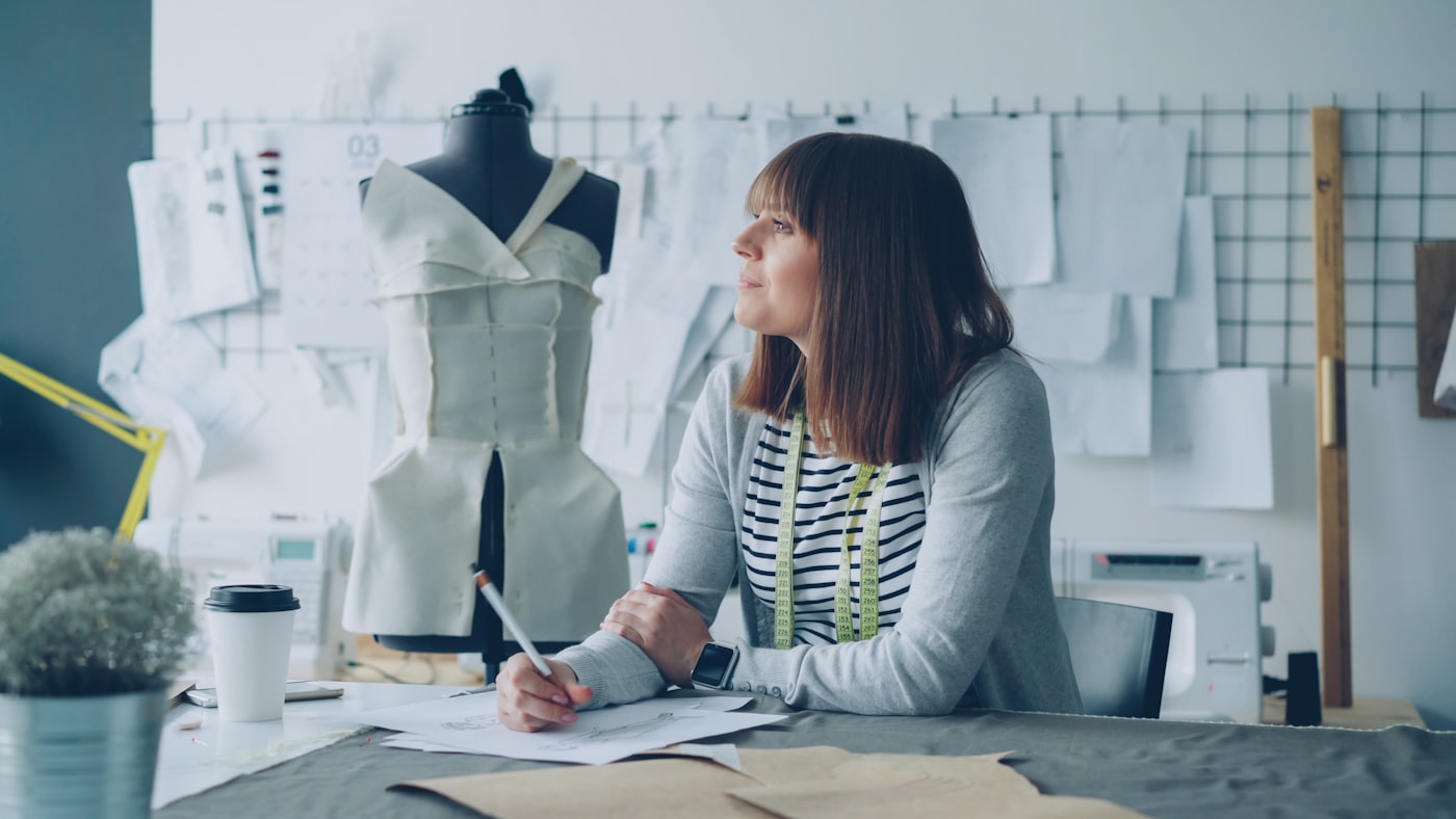 How to Use AI to Reduce Costs in a Small Business