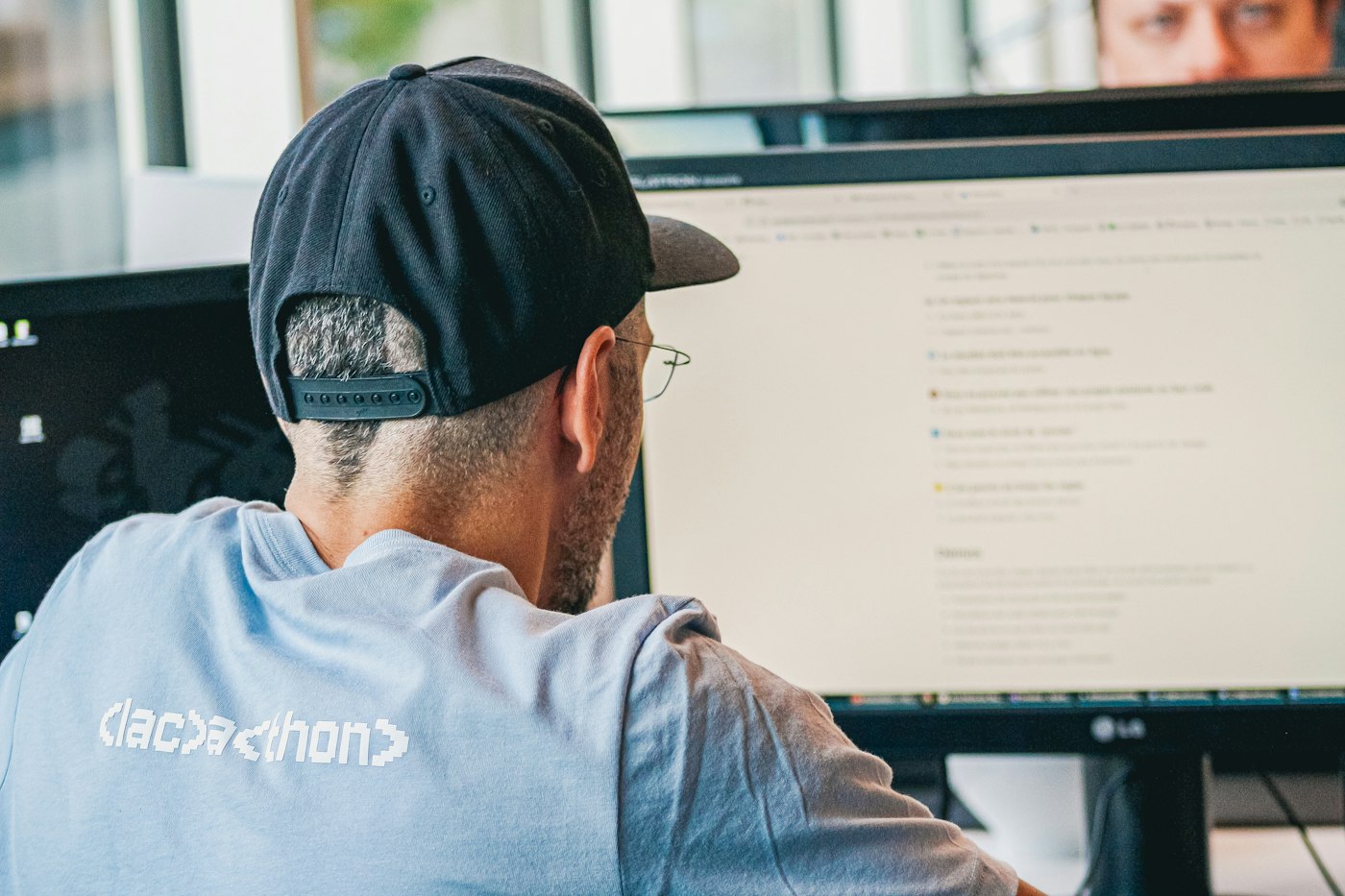 How to Build a Chatbot for Your Website: Step by Step Guide